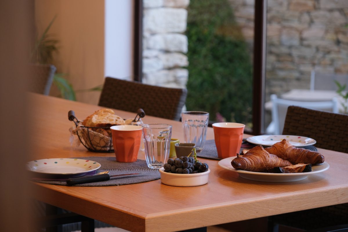 Petit-dejeuner maison - chambre d'hôtes Provence Luberon petit-dejeuner inclus