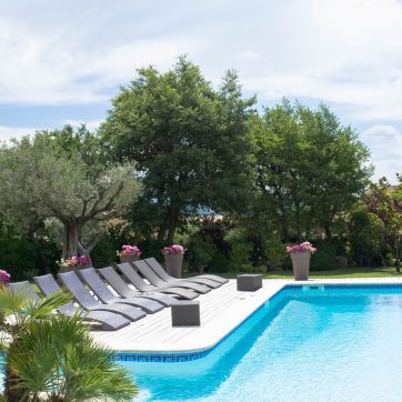 locations saisonniere avec piscine et terasse - joucas gordes luberon